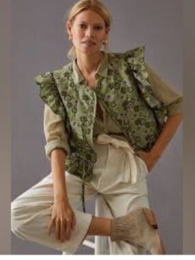Anthropologie Quilted Floral Ruffle Vest - One Size